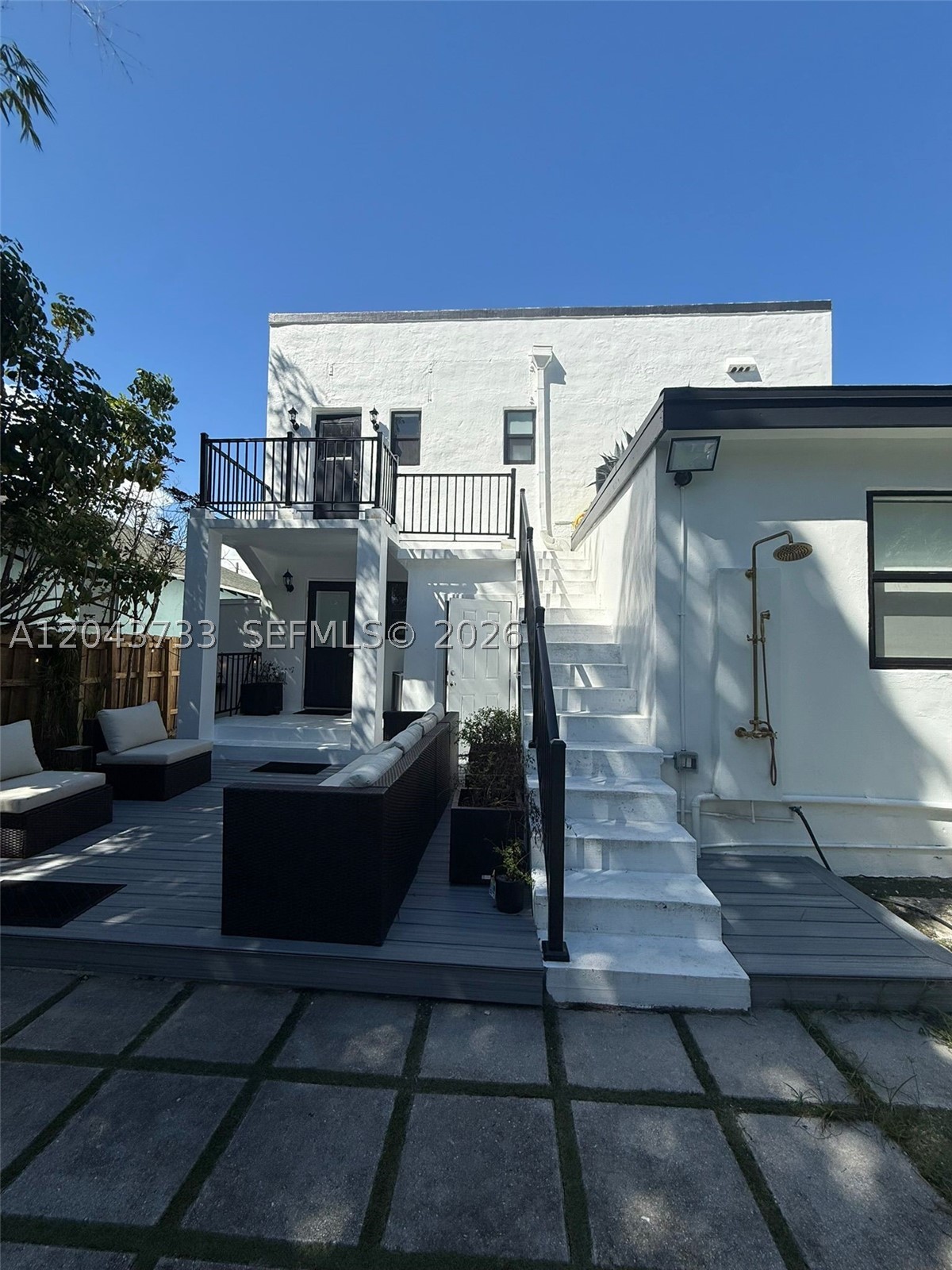 BAYWOOD - Residential Lease