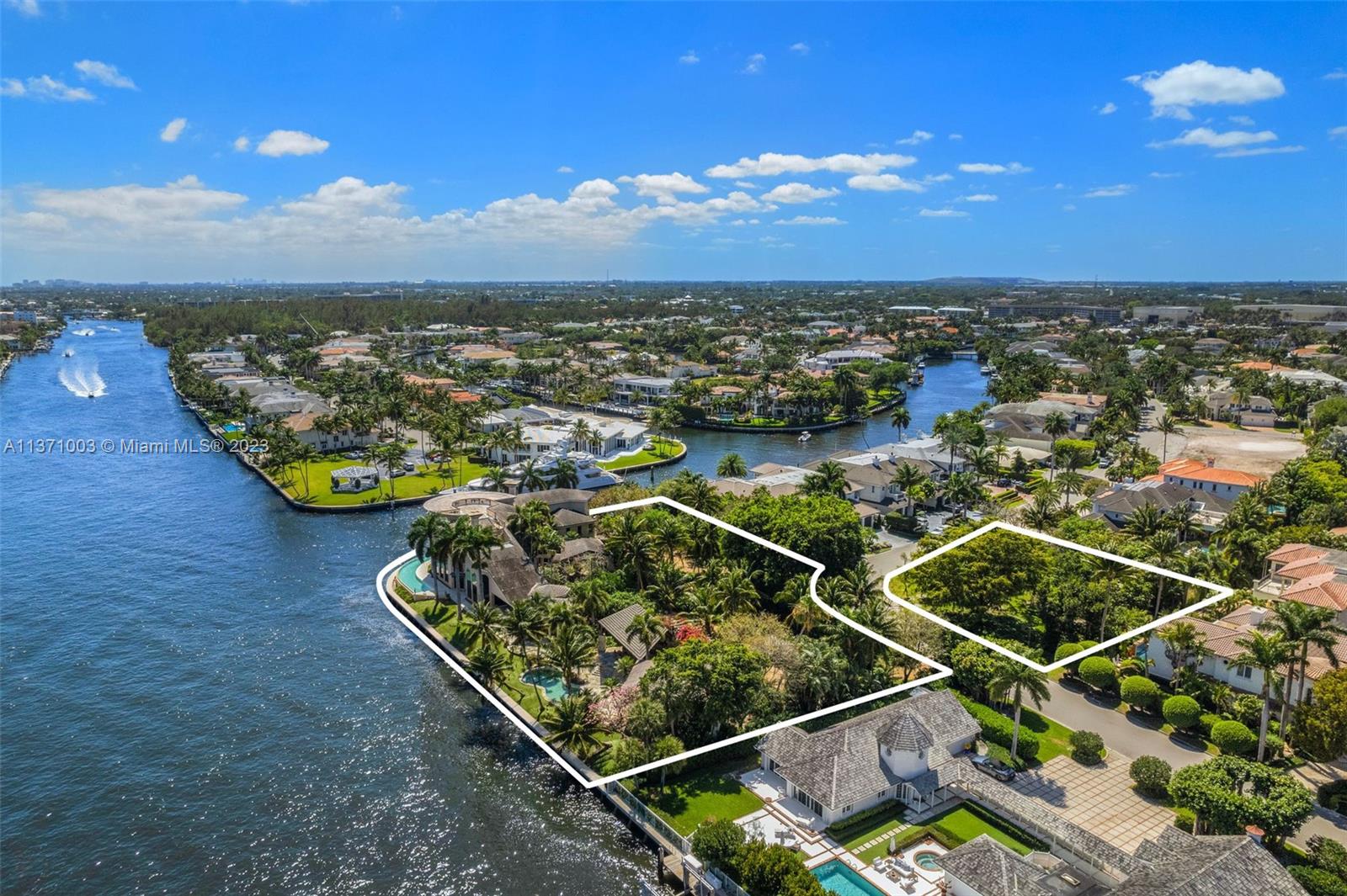 ROYAL PALM YACHT & COUNTR - Residential