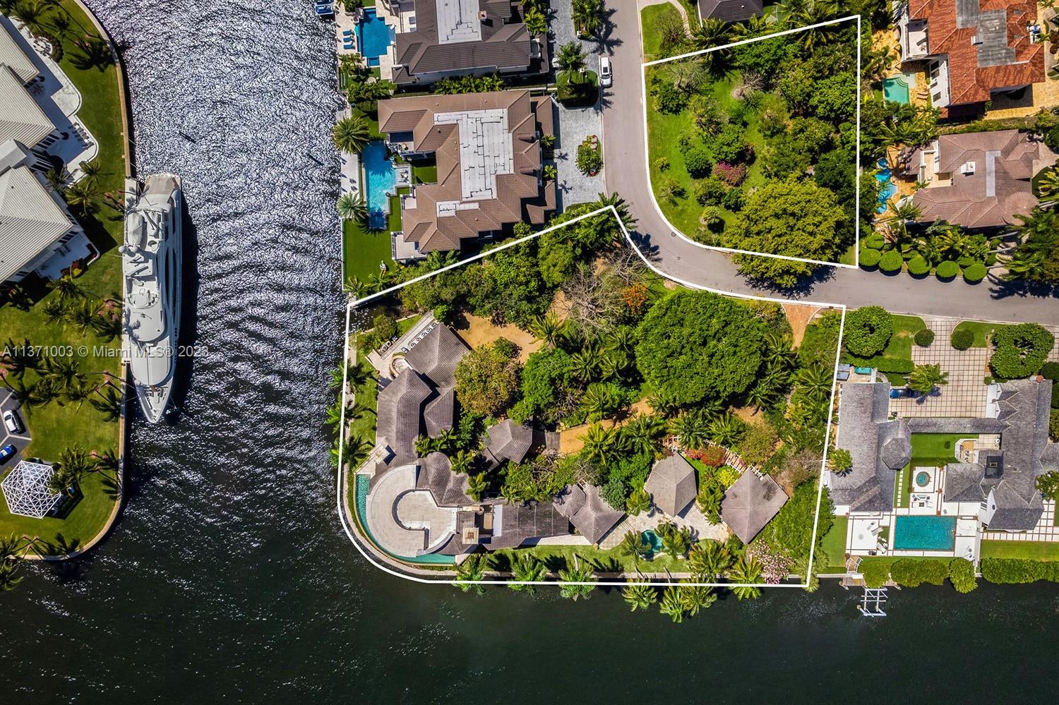 ROYAL PALM YACHT & COUNTR - Residential