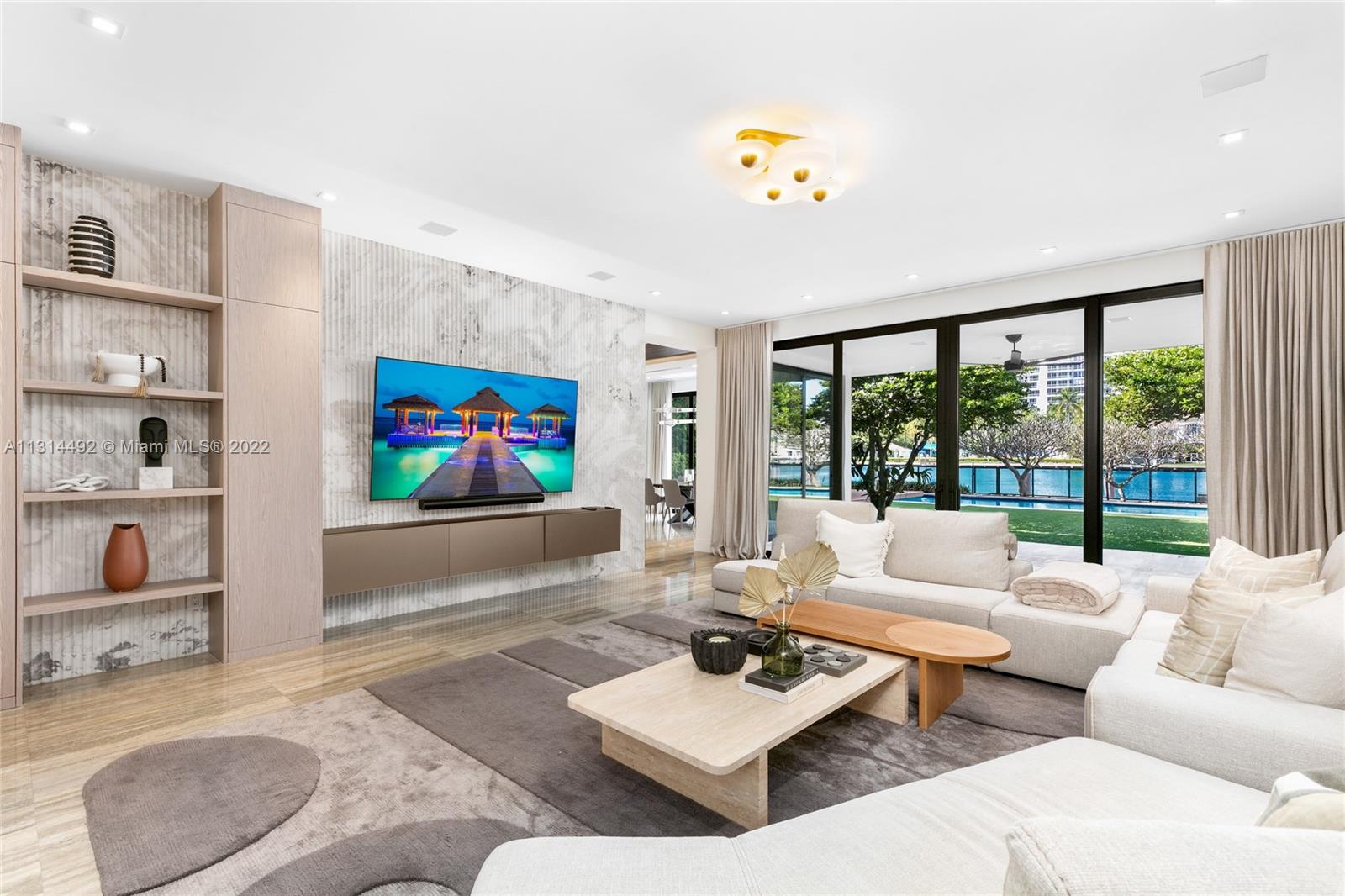 GOLDEN BEACH SEC F - Residential