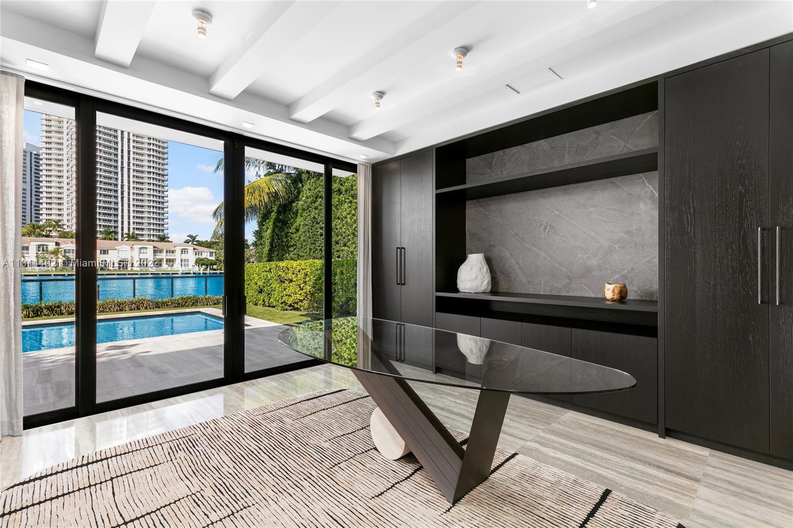 GOLDEN BEACH SEC F - Residential