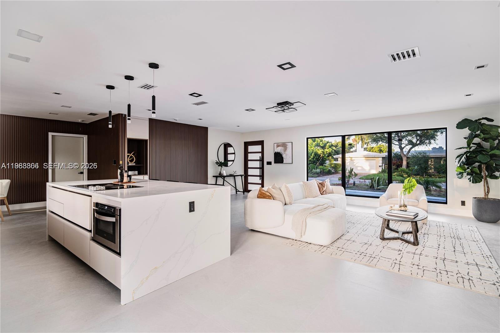 LANDINGS FIRST SEC - Residential