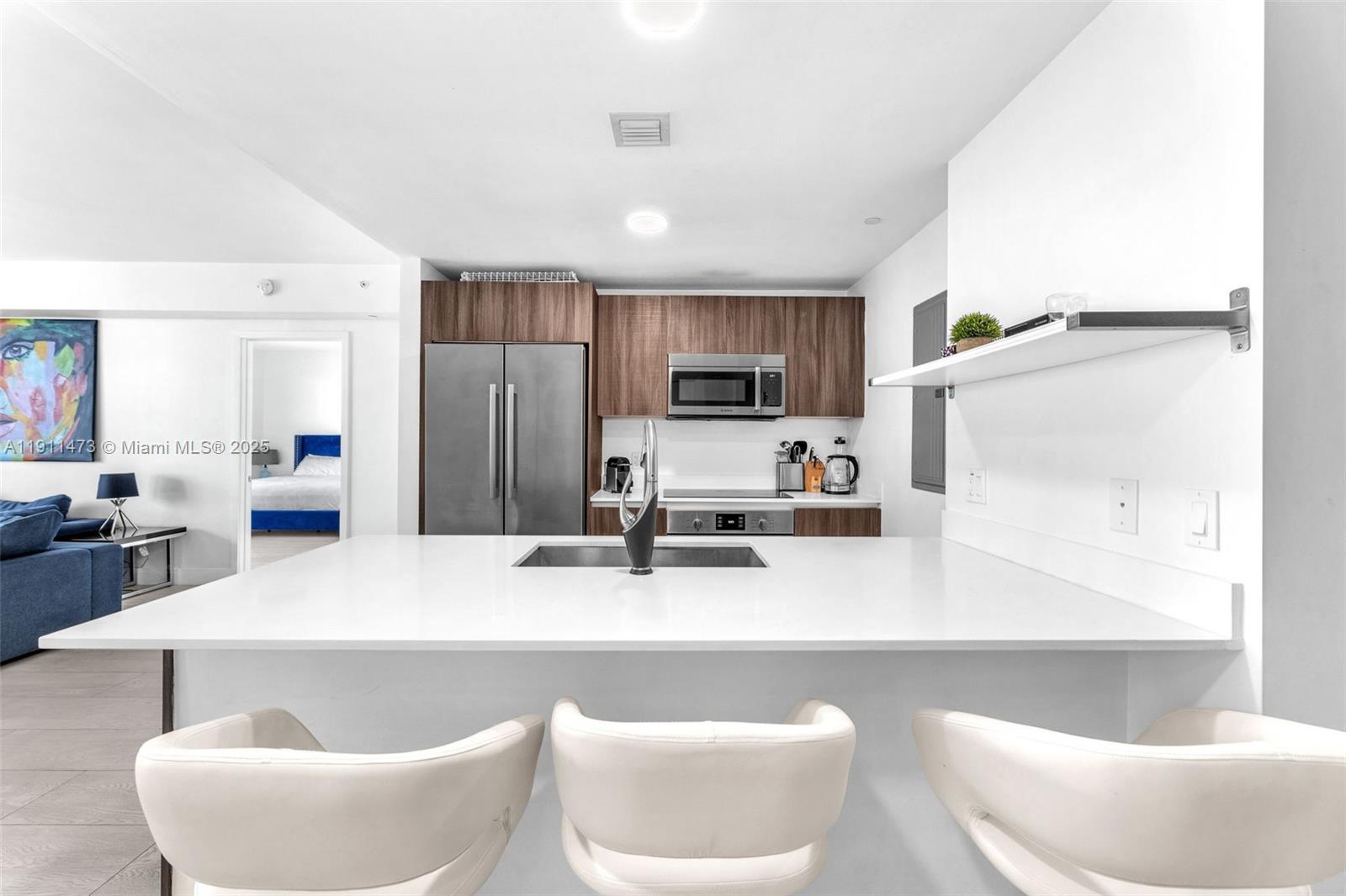ARIA ON THE BAY CONDO - Residential