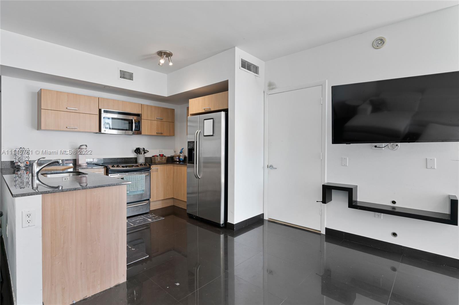 WIND CONDO - Residential