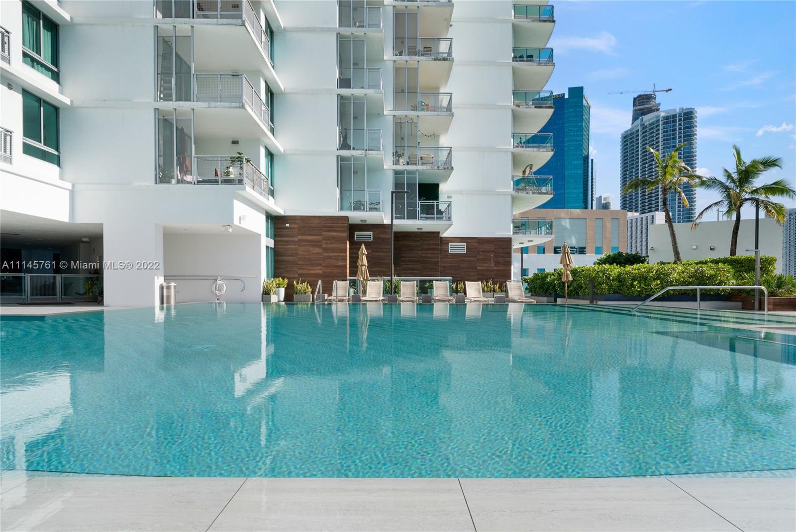 WIND CONDO - Residential