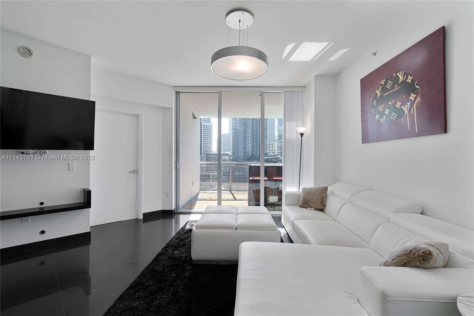 WIND CONDO - Residential