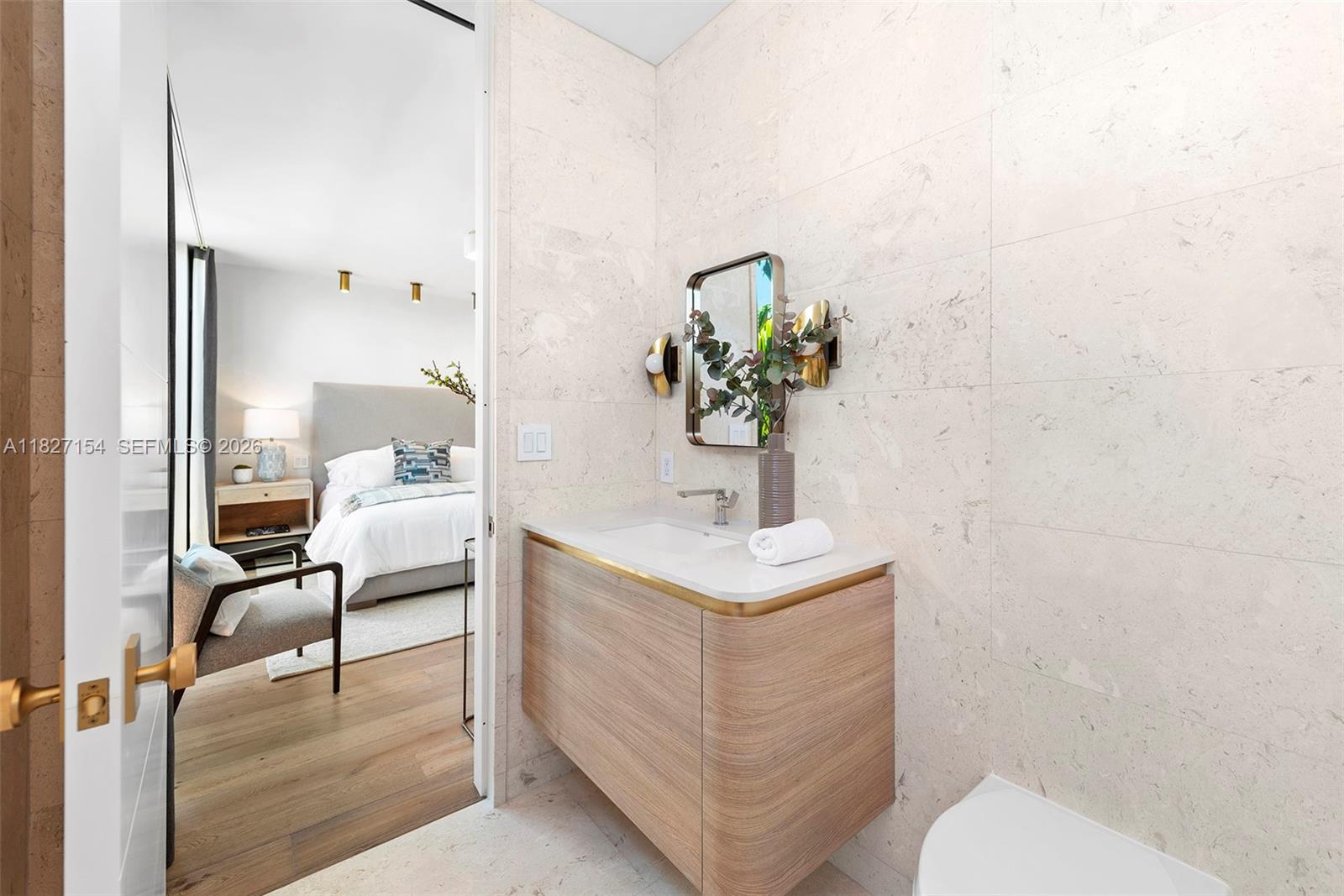 BISCAYNE BEACH-2ND ADDN - Residential