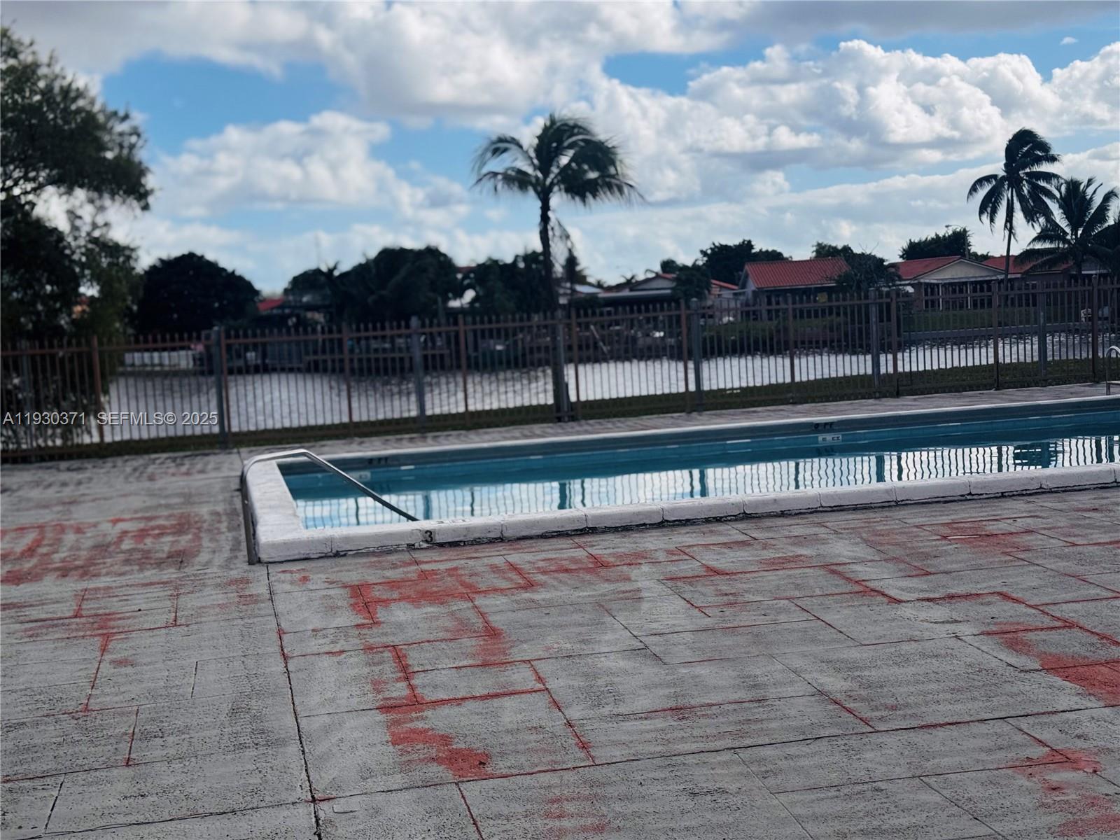LAGO GRANDE CONDO THREE C - Residential