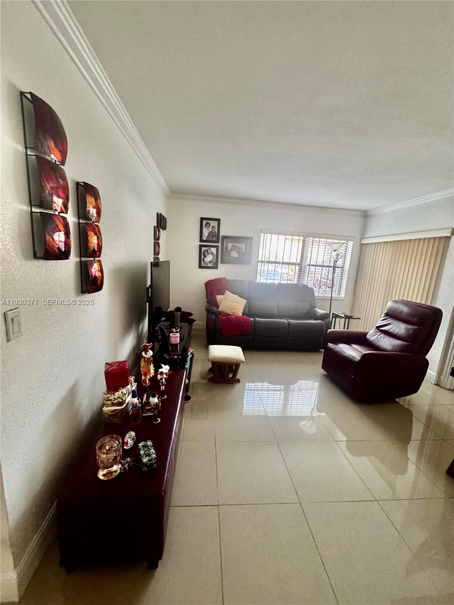 LAGO GRANDE CONDO THREE C - Residential