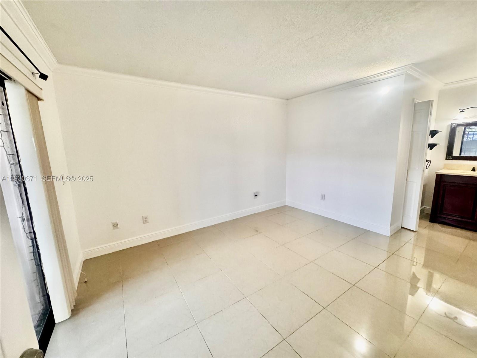 LAGO GRANDE CONDO THREE C - Residential