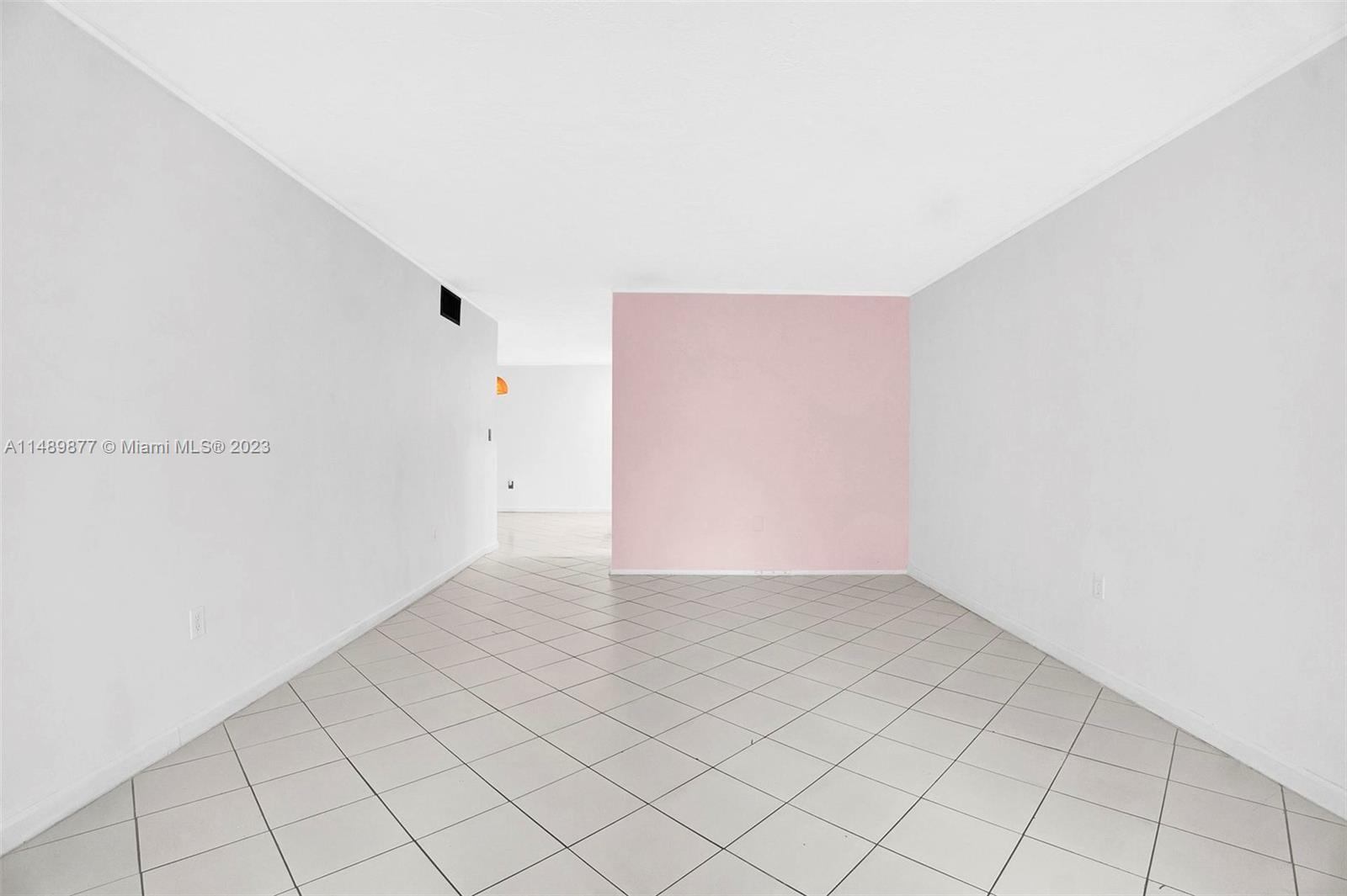 OMEGA CONDO NO 2 - Residential