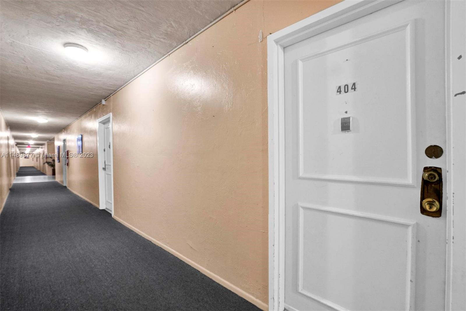 OMEGA CONDO NO 2 - Residential