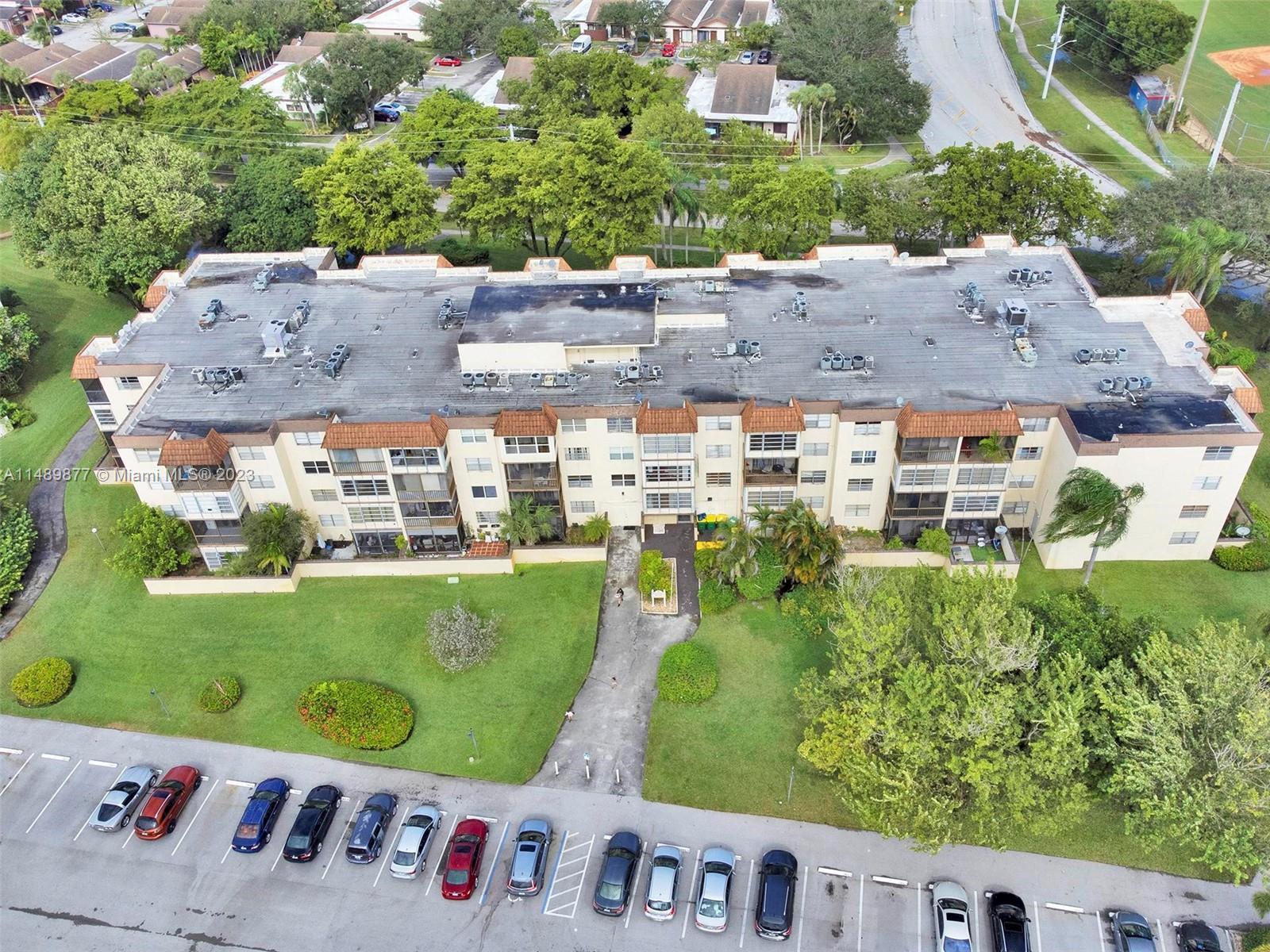 OMEGA CONDO NO 2 - Residential