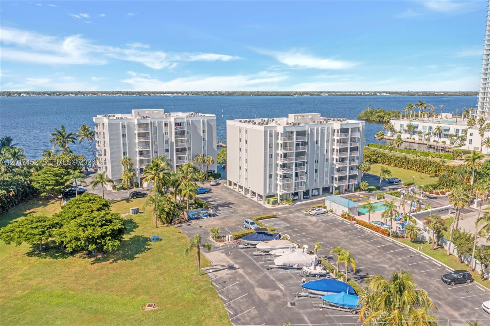 PALM BEACH LANDINGS - Residential