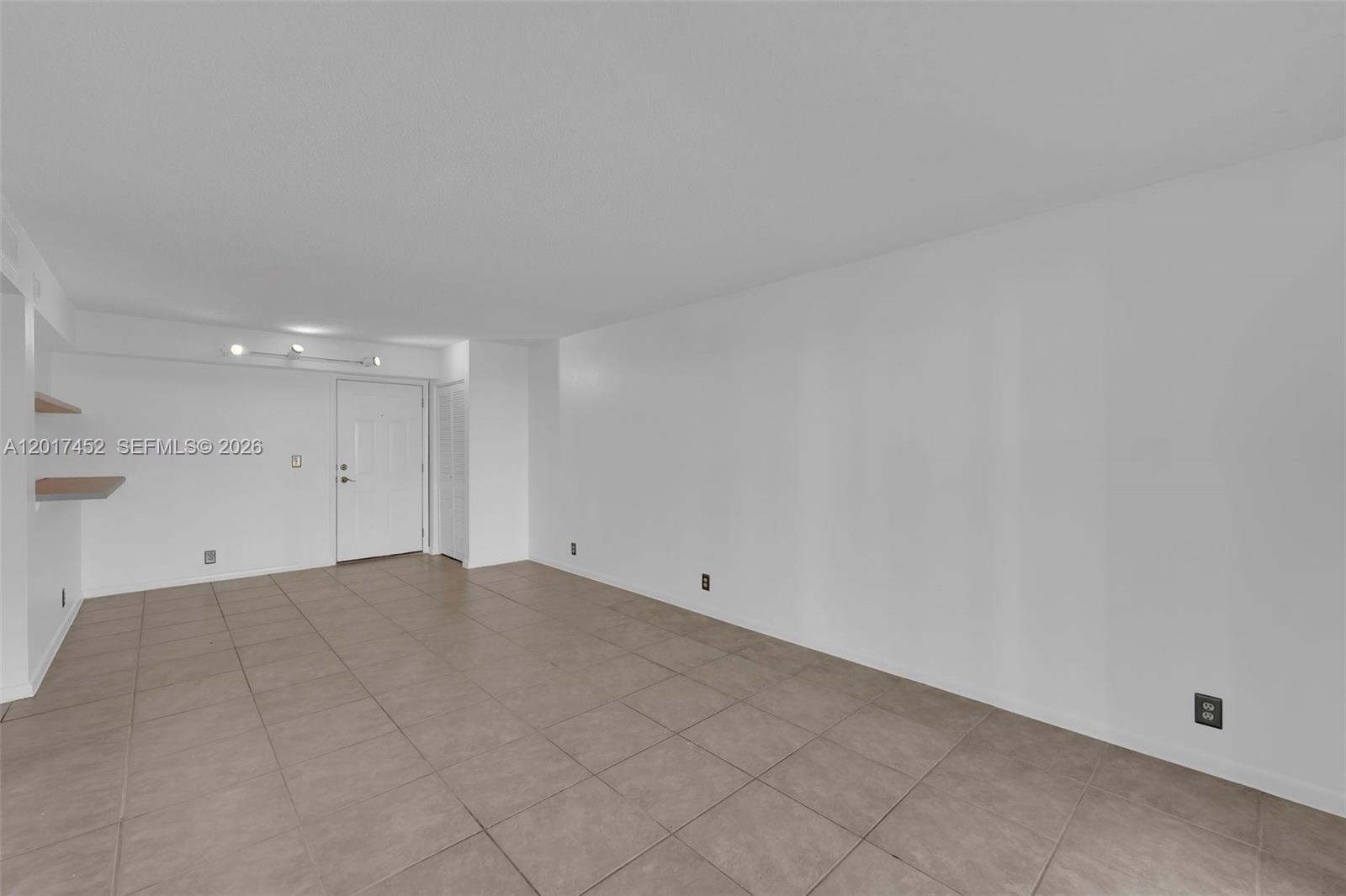 PALM BEACH LANDINGS - Residential
