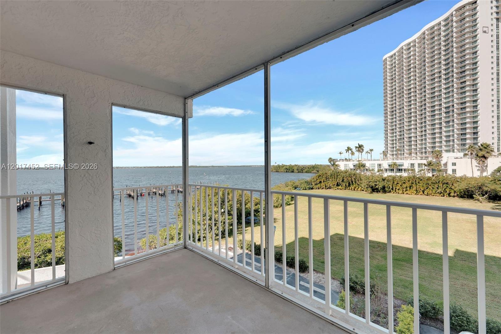 PALM BEACH LANDINGS - Residential