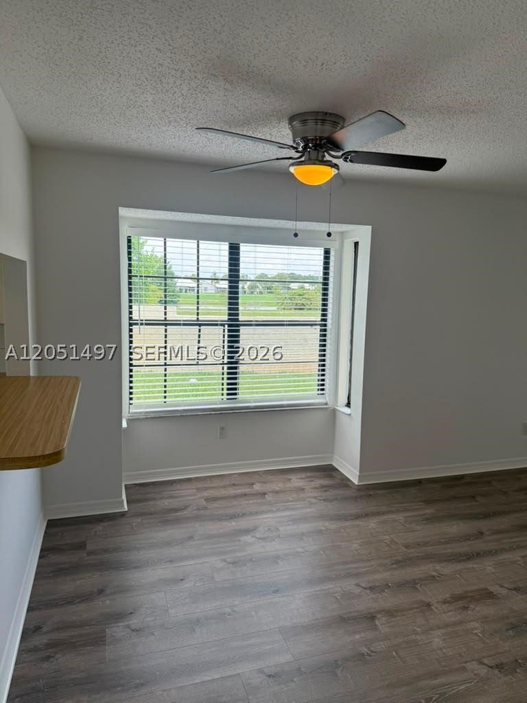 VILLAS OF WINDMILL POINT - Residential