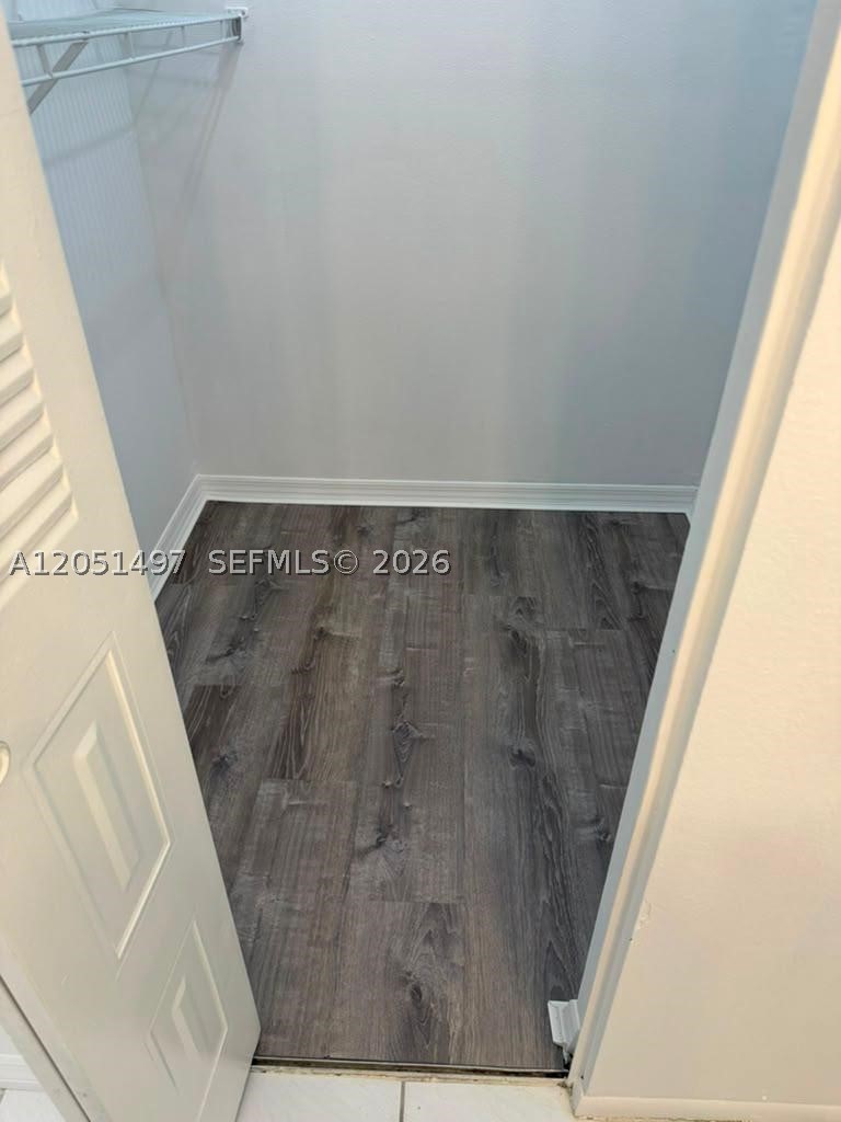 VILLAS OF WINDMILL POINT - Residential