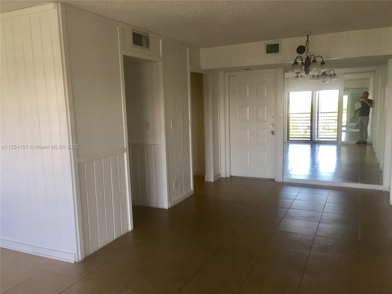 SUNRISE SPRINGS 3 CONDO - Residential Lease