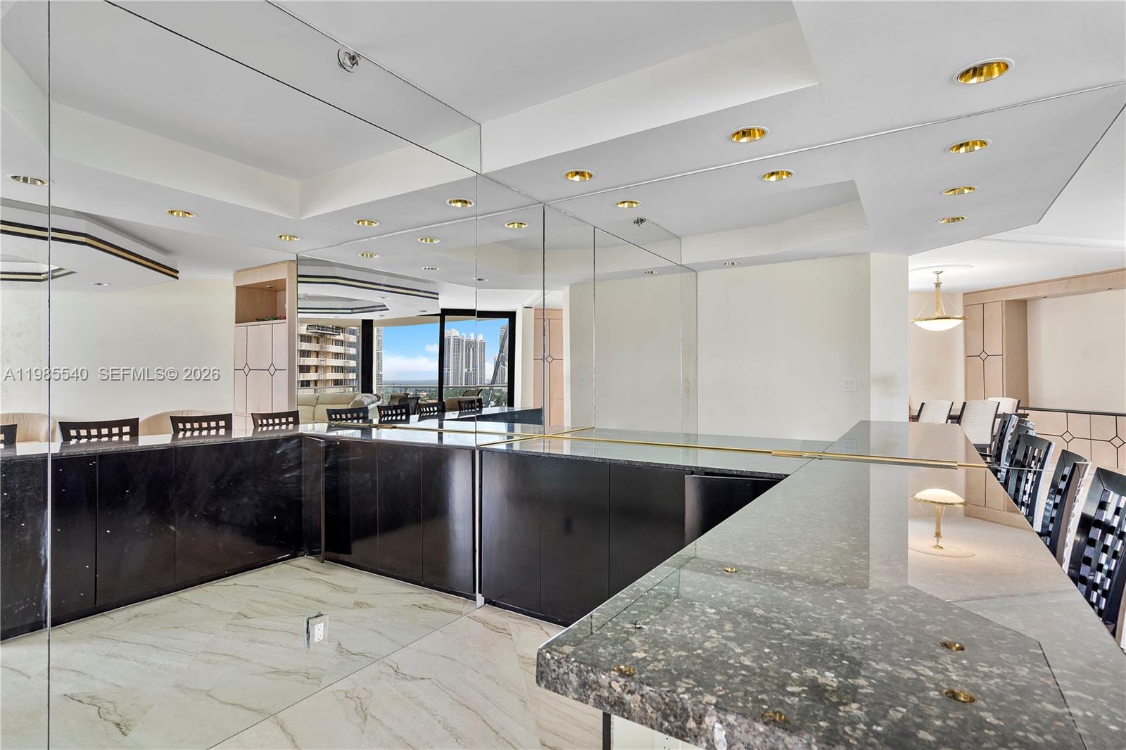 MARINA TOWER CONDO - Residential