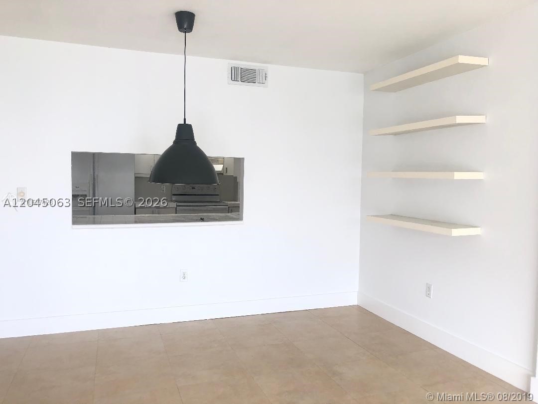 COMMODORE CLUB SOUTH COND - Residential Lease
