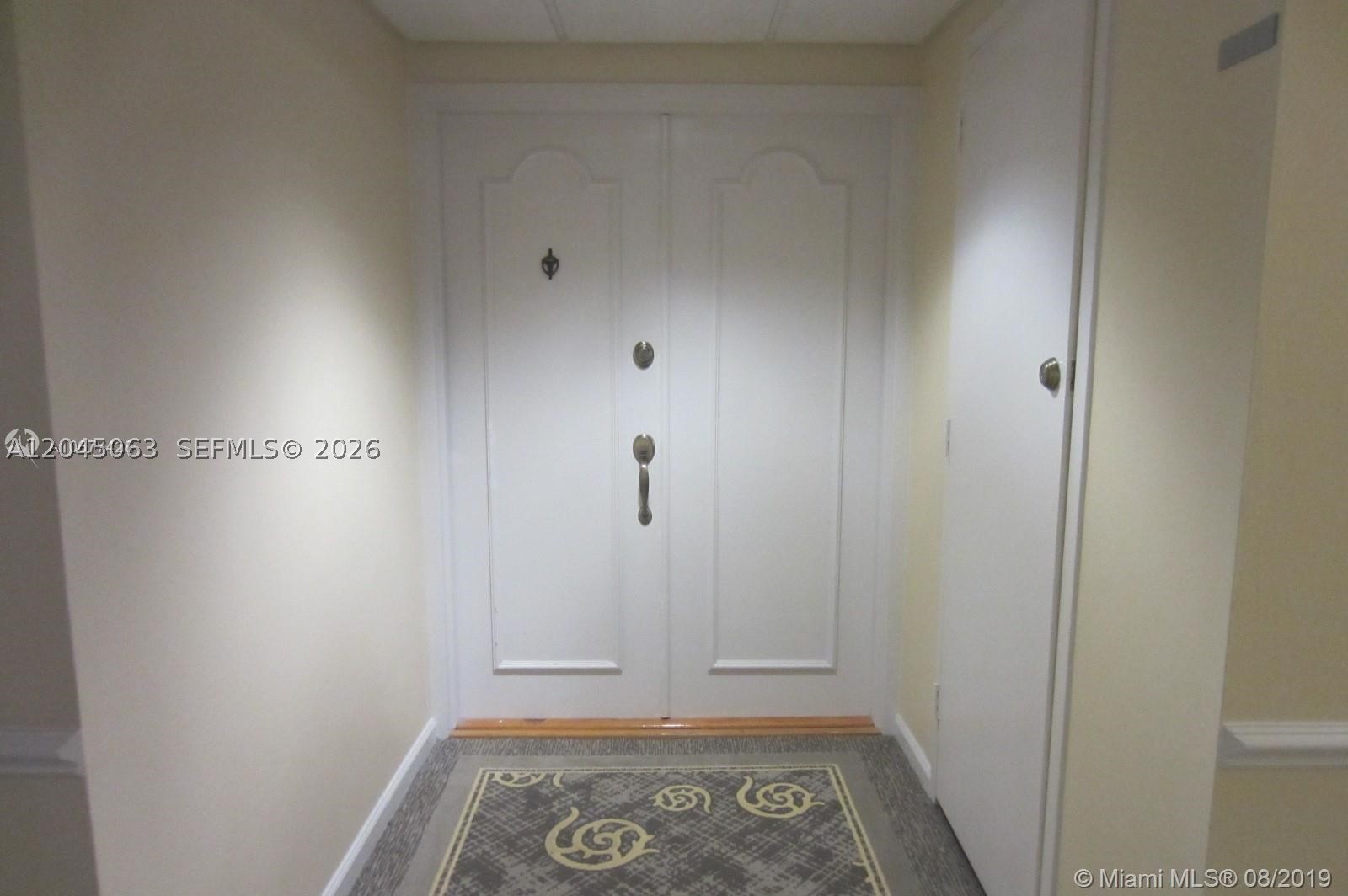 COMMODORE CLUB SOUTH COND - Residential Lease