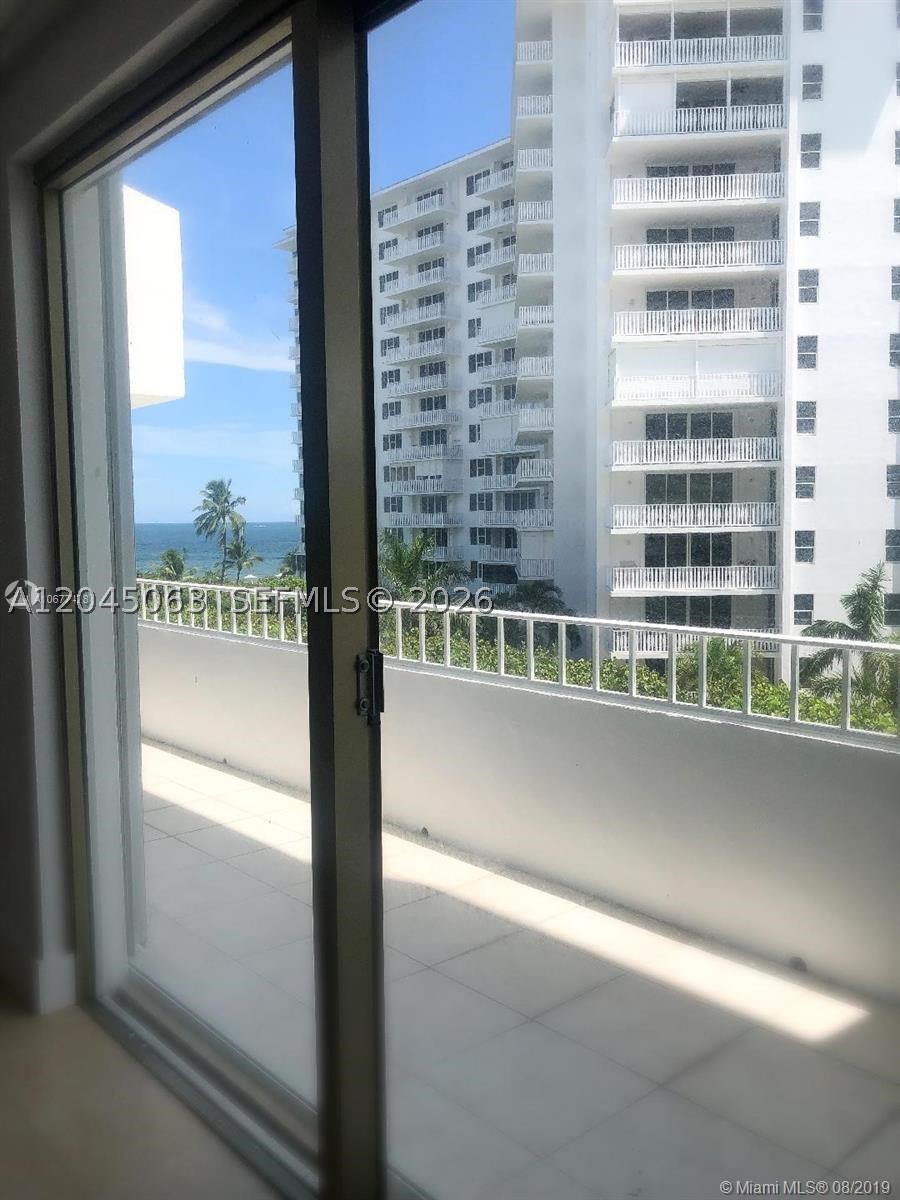 COMMODORE CLUB SOUTH COND - Residential Lease