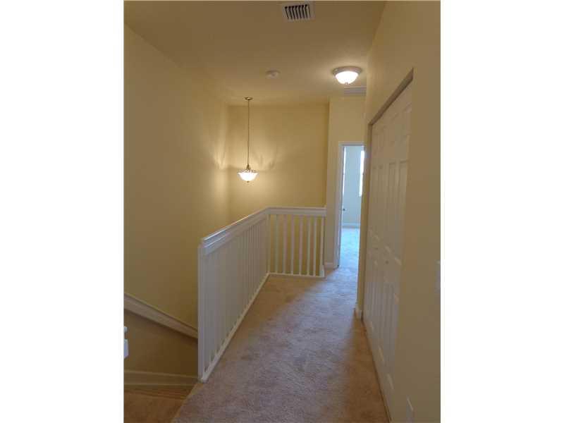 EMERALD CREEK TOWNHOMES 1 - Residential Lease