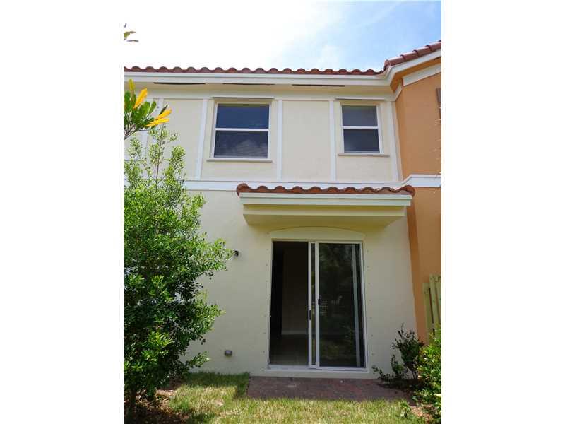 EMERALD CREEK TOWNHOMES 1 - Residential Lease