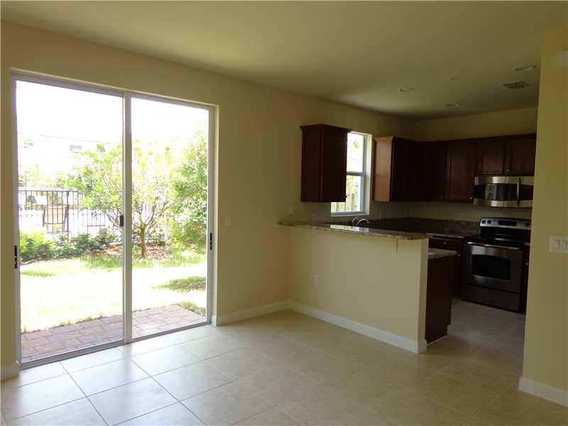 EMERALD CREEK TOWNHOMES 1 - Residential Lease