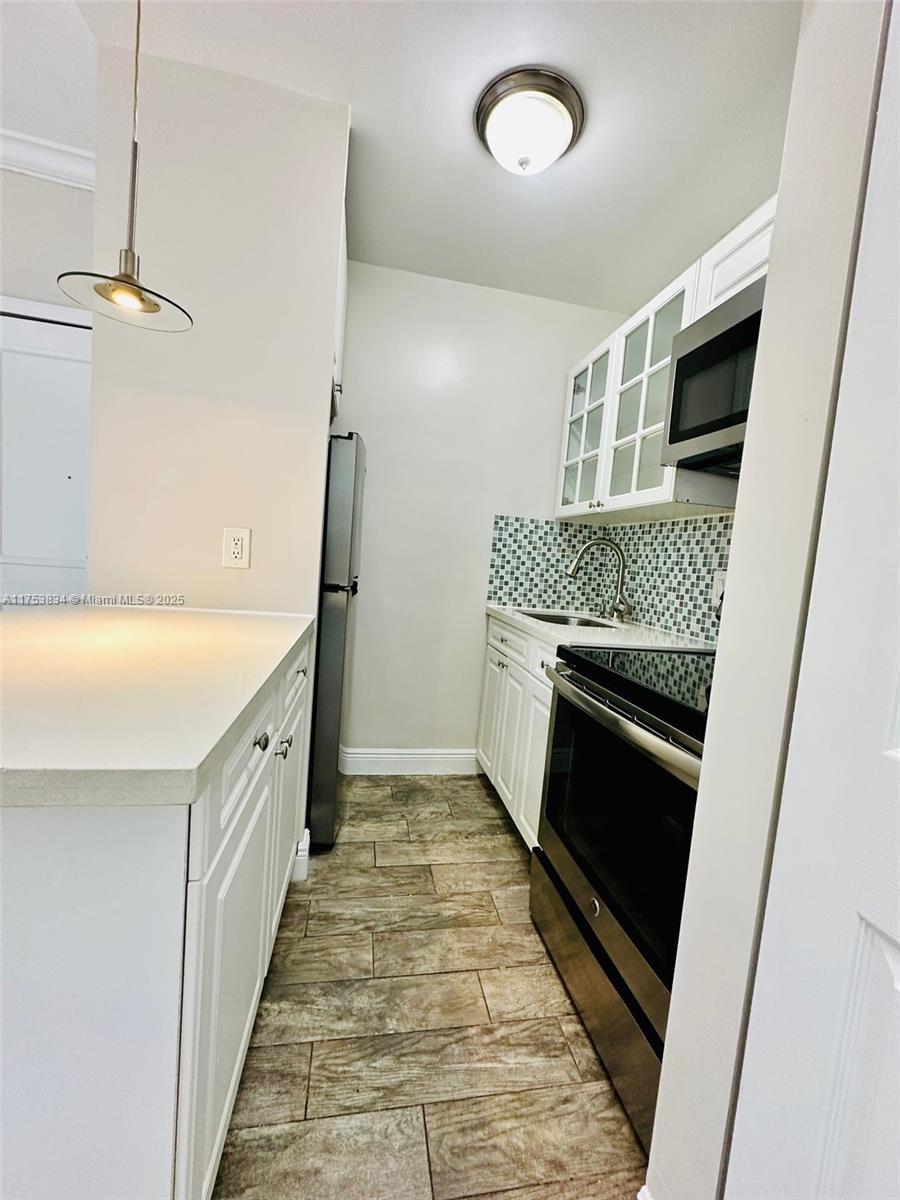 MENORES CONDO - Residential Lease