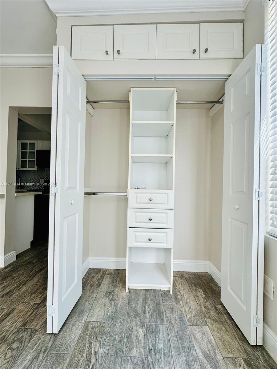 MENORES CONDO - Residential Lease