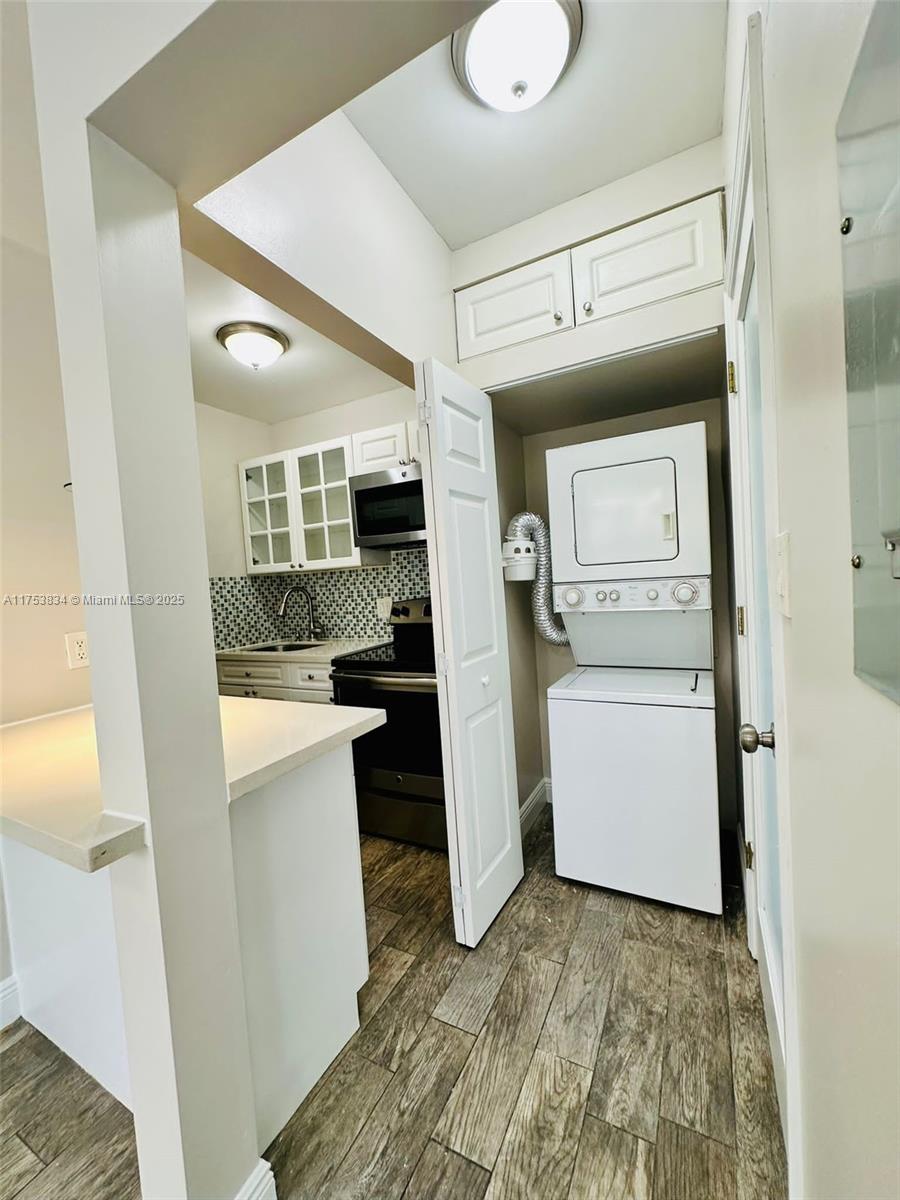 MENORES CONDO - Residential Lease