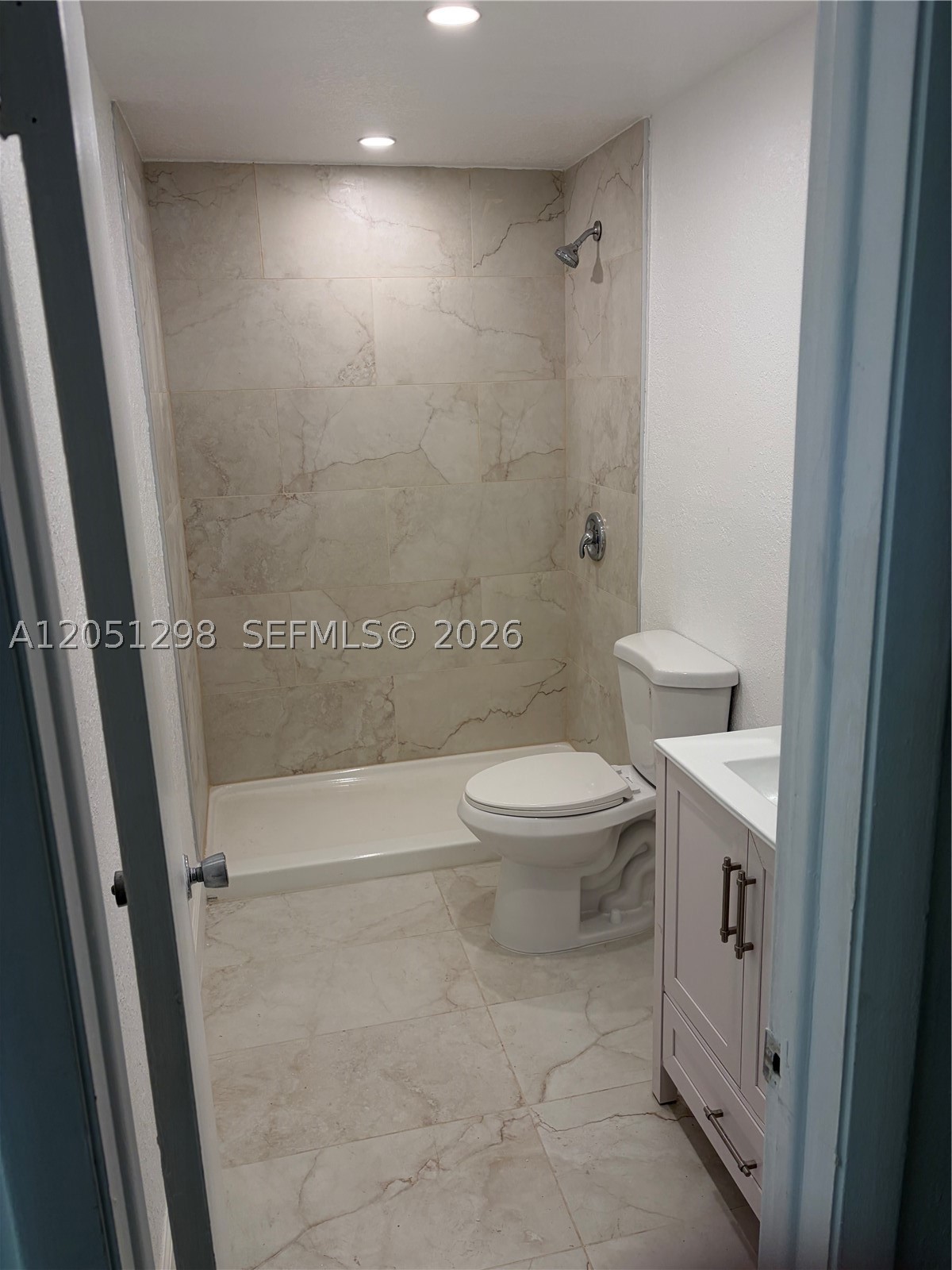 CORAL GATE WEST CONDO - Residential Lease