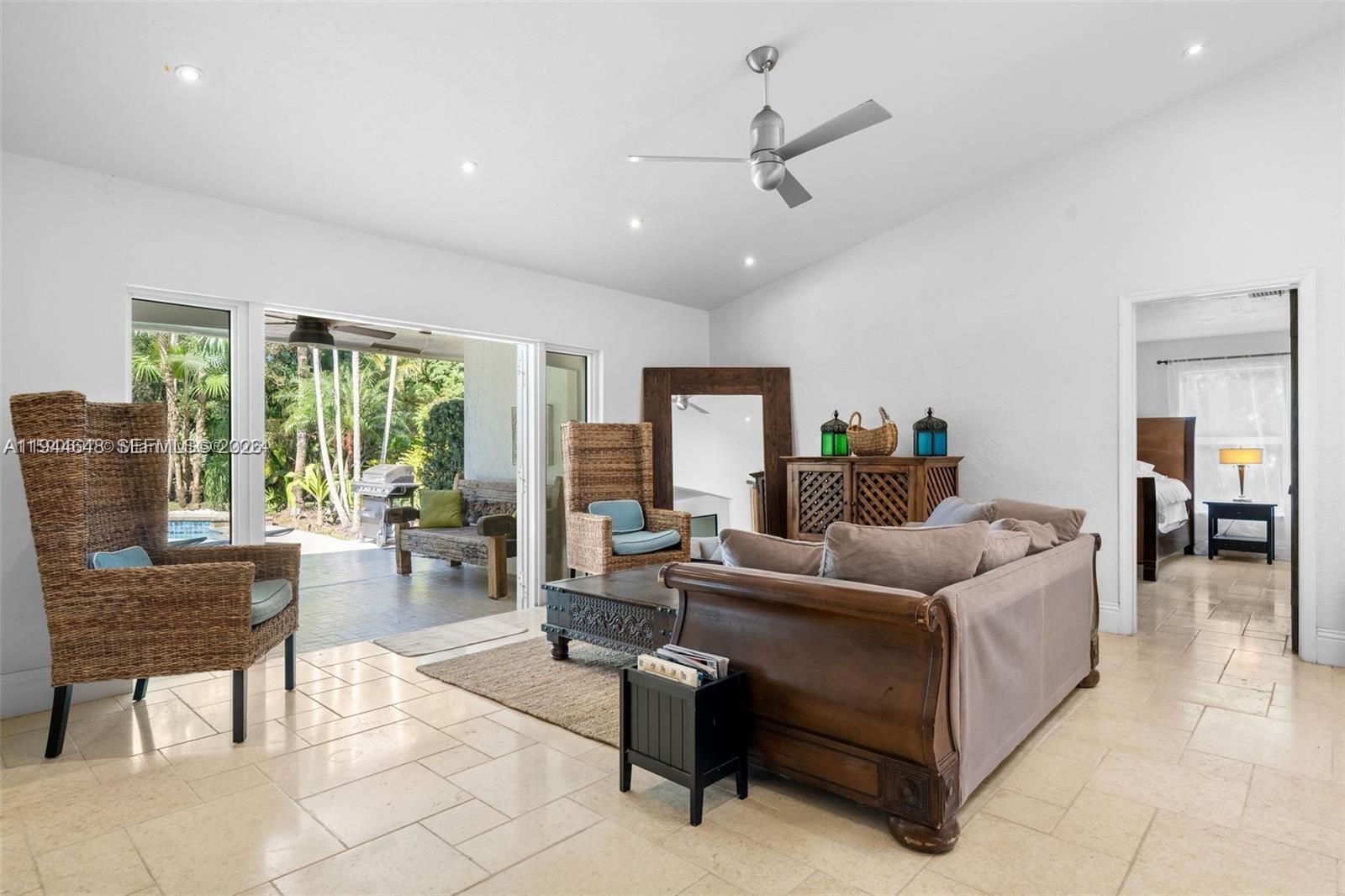jomnel terace - Residential