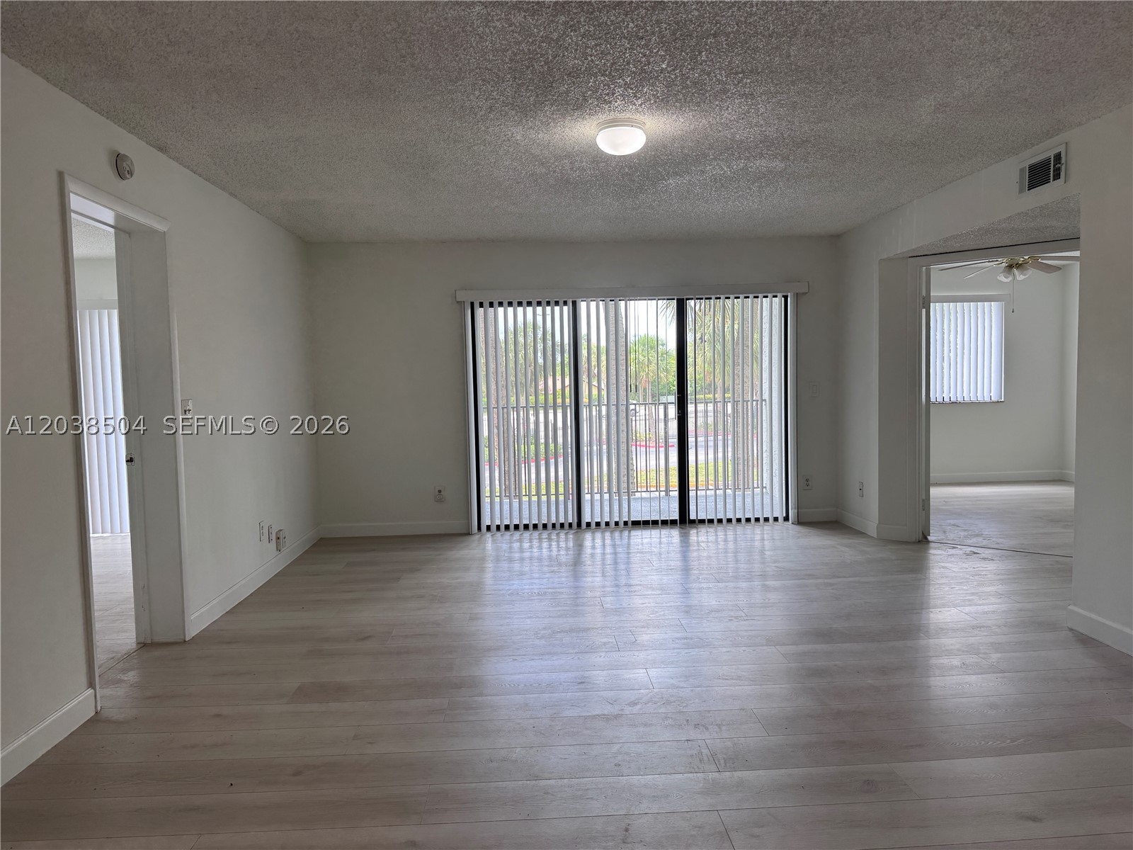 VISCONTI CONDO - Residential