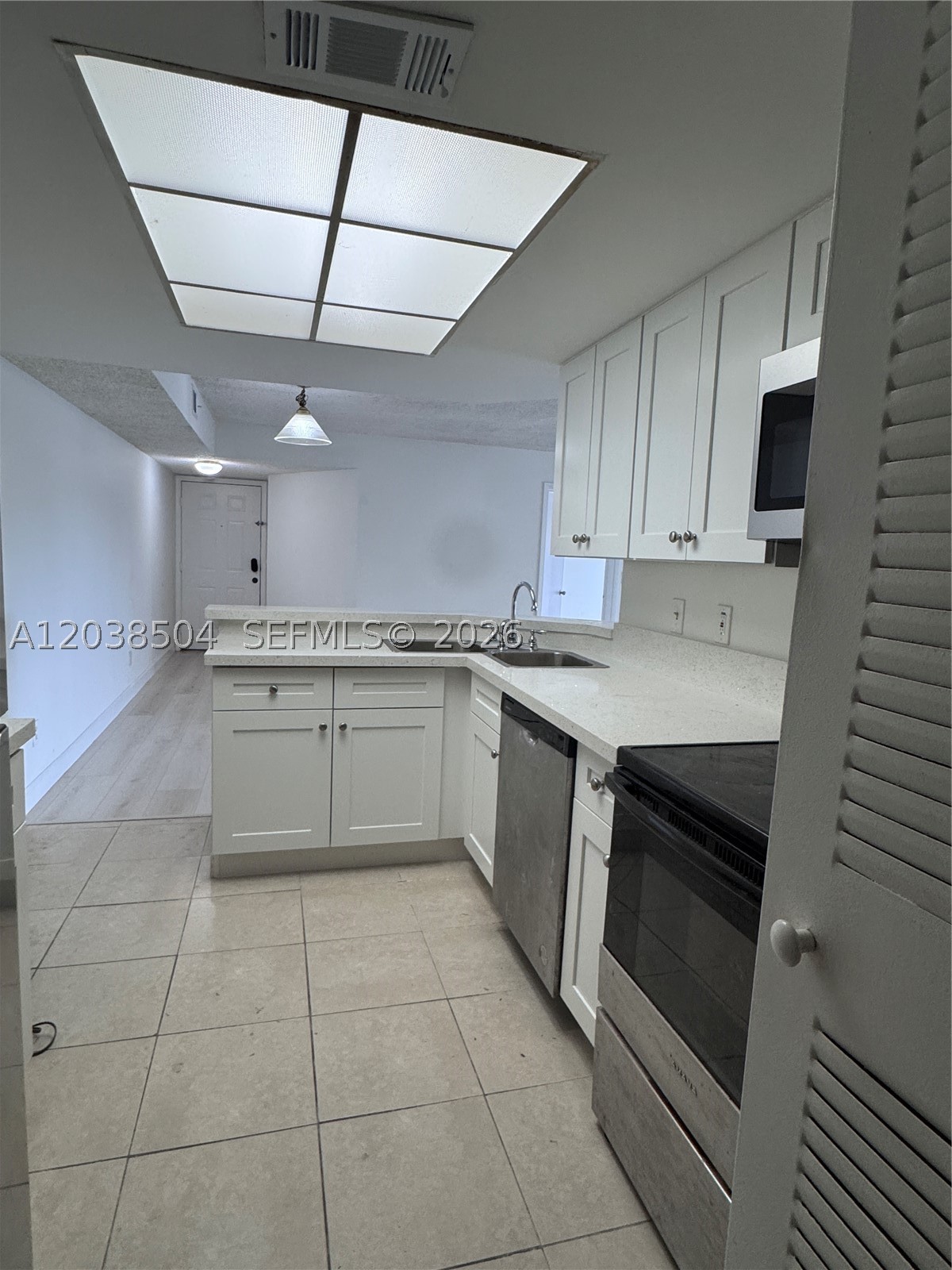 VISCONTI CONDO - Residential