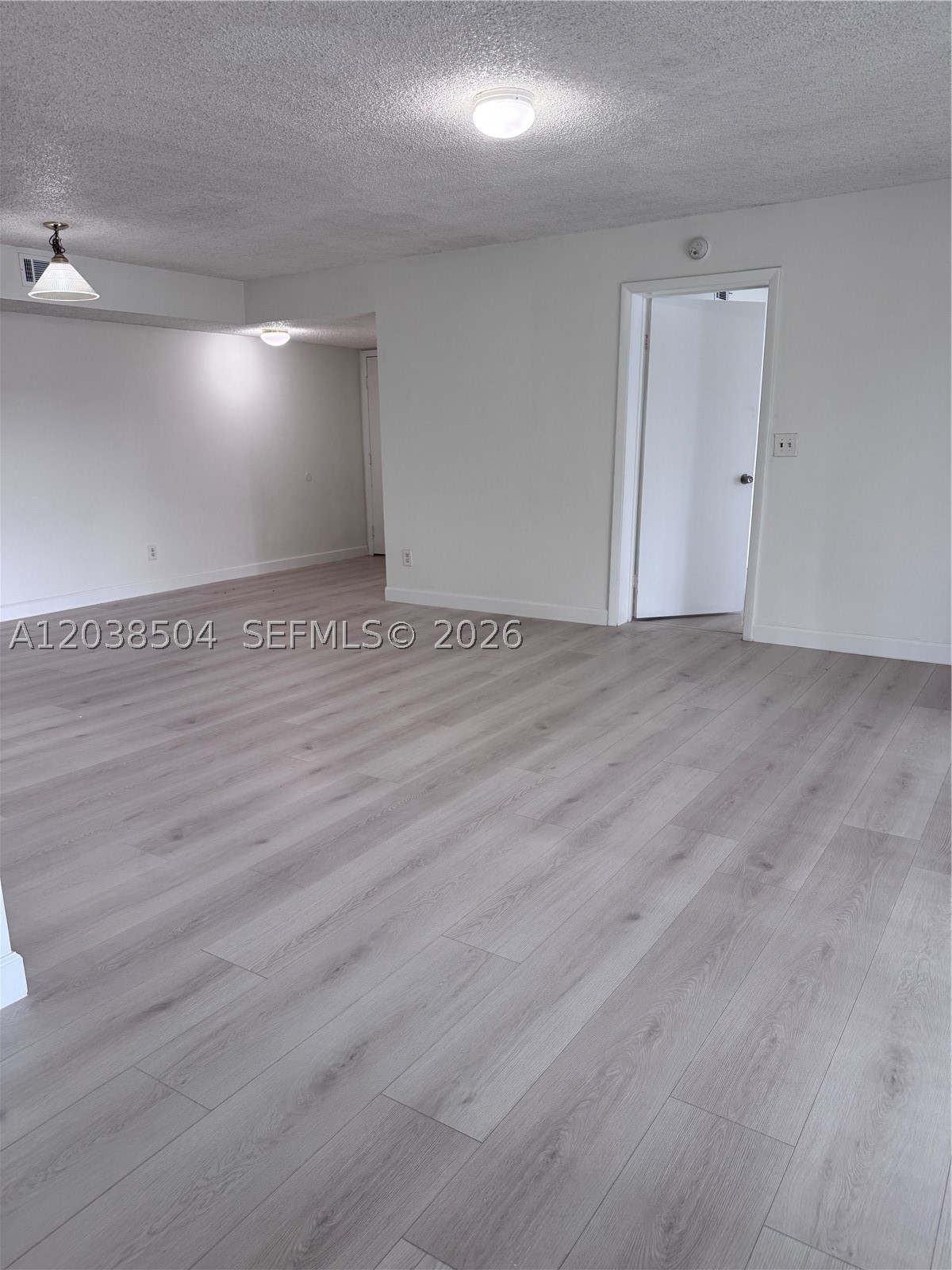 VISCONTI CONDO - Residential