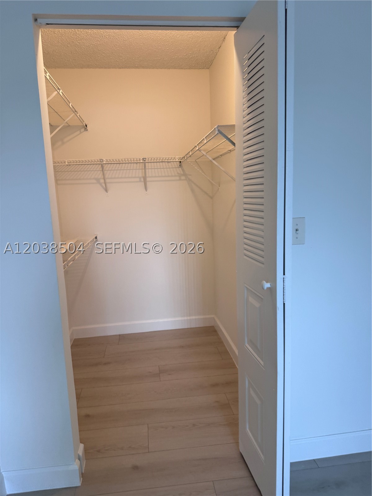 VISCONTI CONDO - Residential
