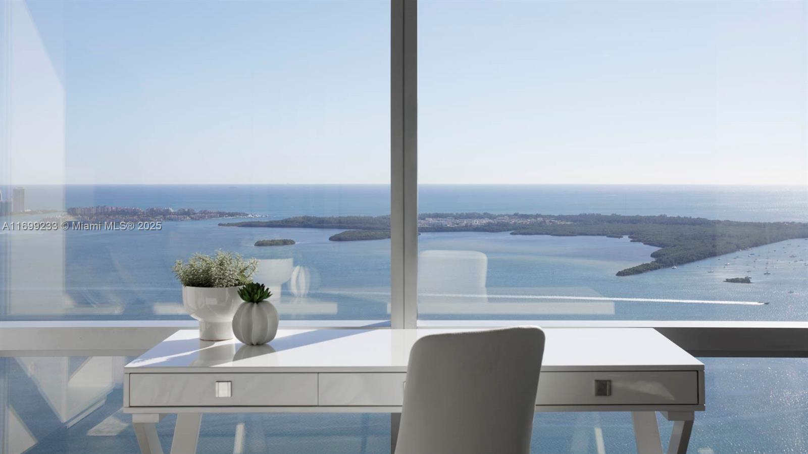 FOUR SEASONS RESIDENCES - Residential