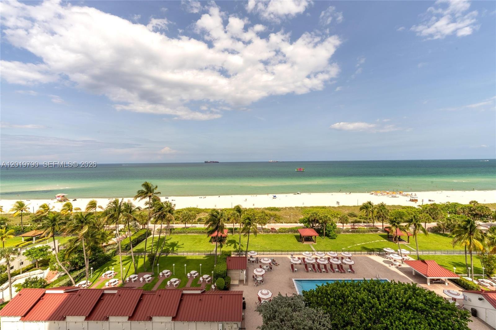 CLUB ATLANTIS CONDO - Residential