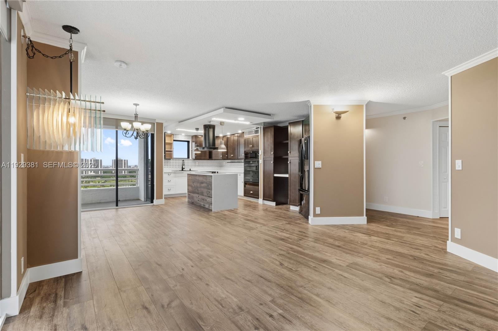 PARC CENTRAL AVENTURA EAS - Residential