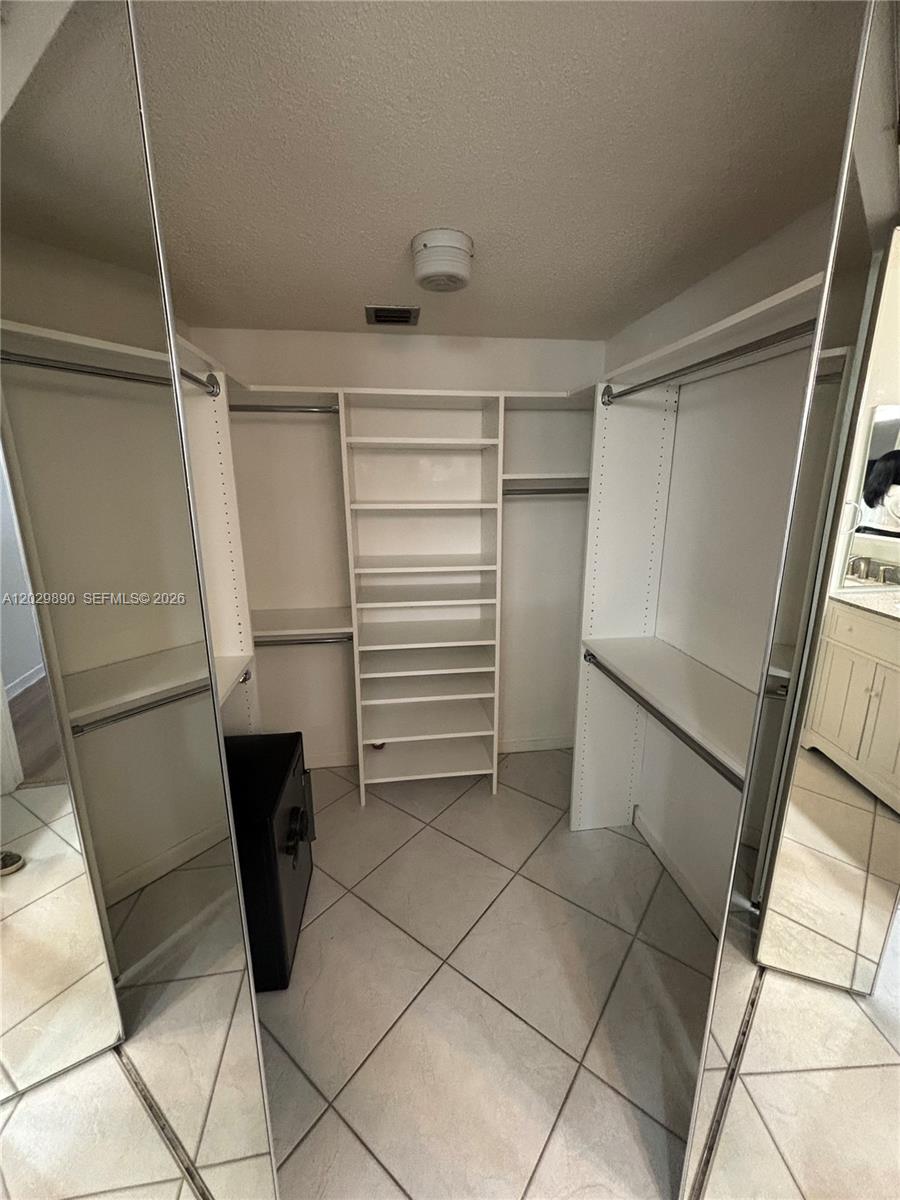 BELFORT CONDOMINIUM - Residential