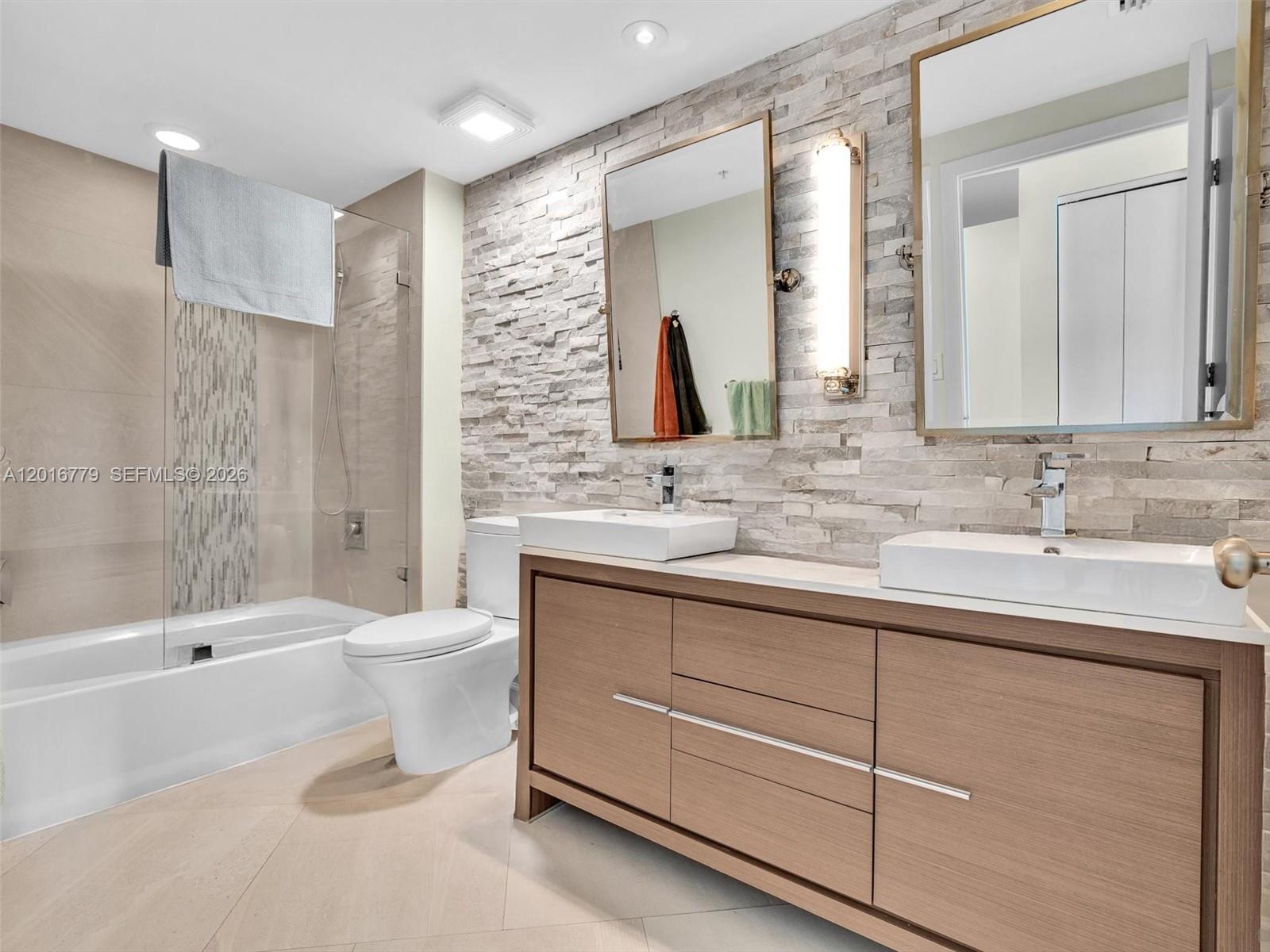 CITE CONDO - Residential