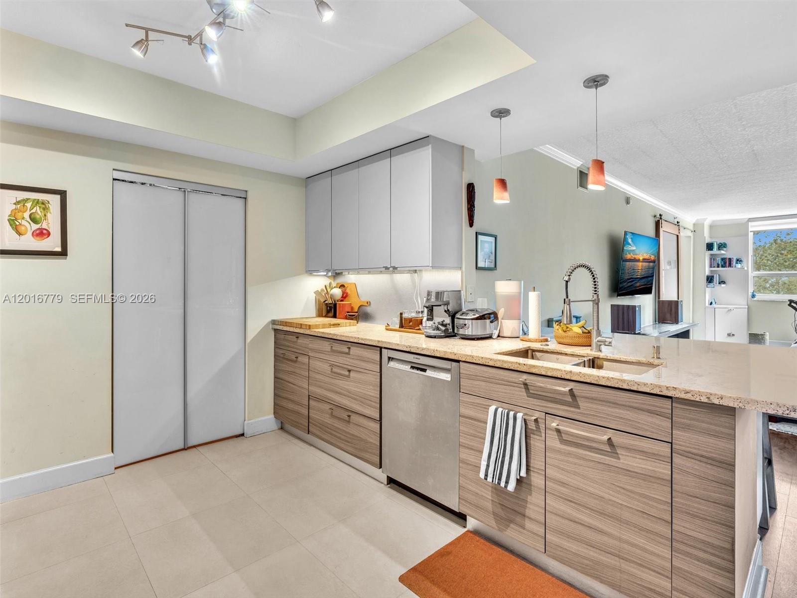 CITE CONDO - Residential