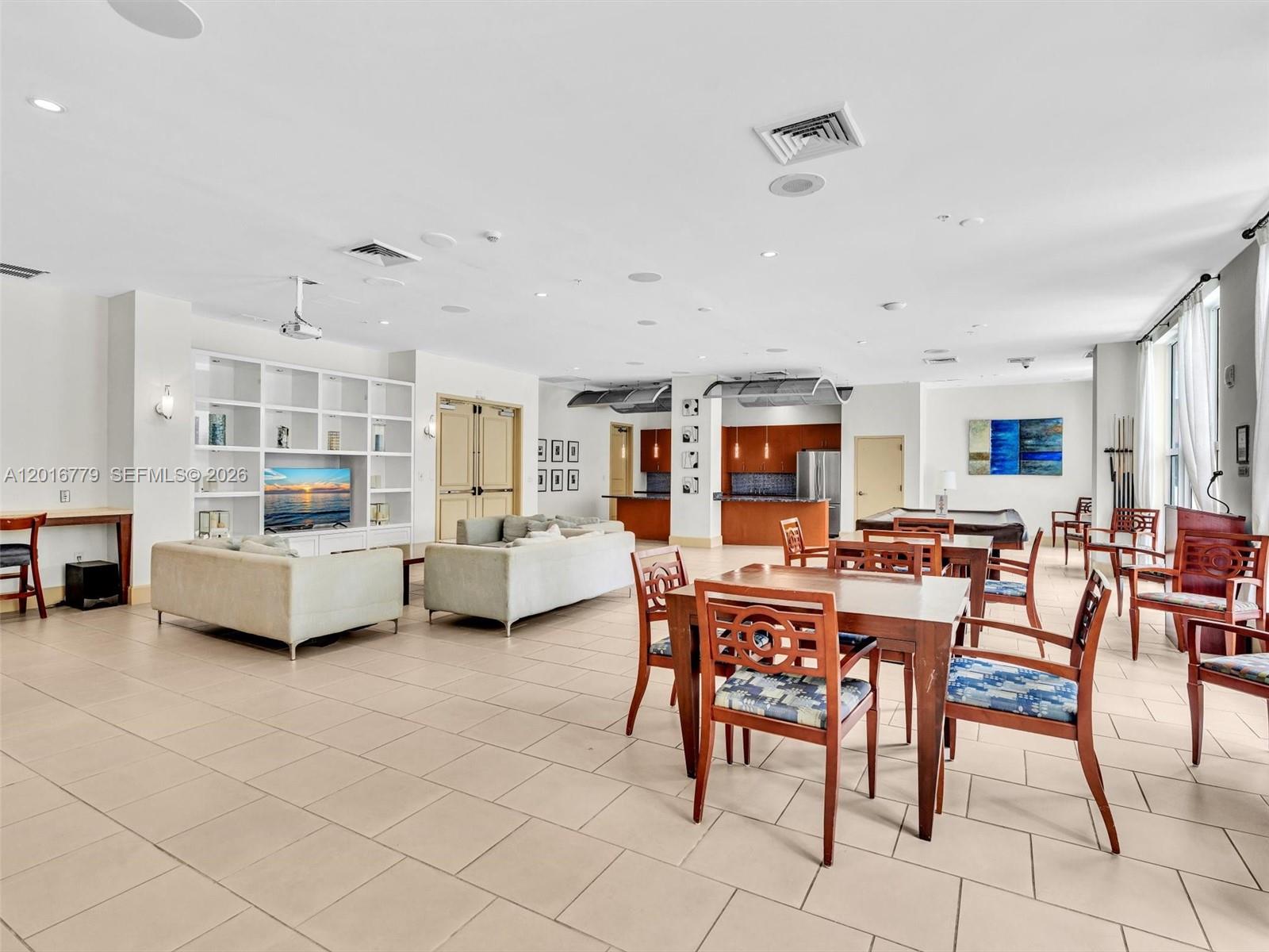 CITE CONDO - Residential