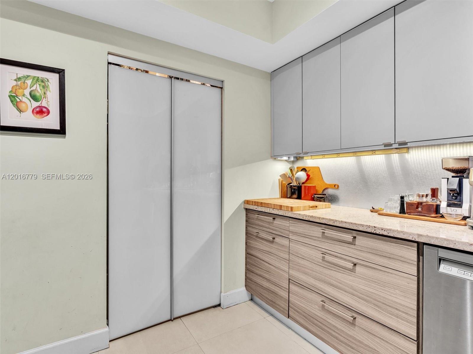 CITE CONDO - Residential