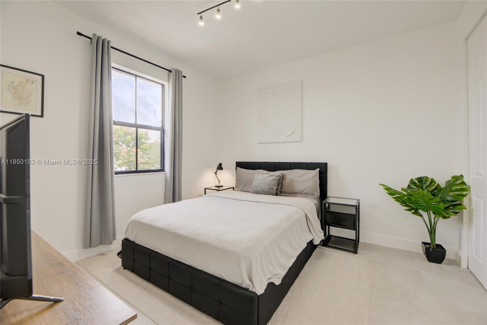 FOXCROFT HOMES PHASE II - Residential