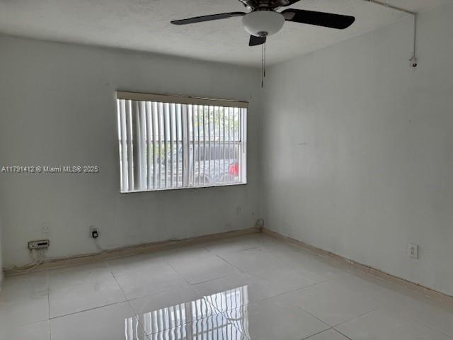 EL LAGO CONDO - Residential Lease