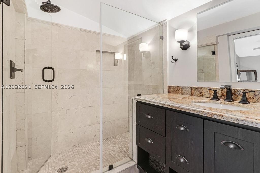 BRICKELL ESTATES - Residential Lease